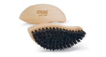 Gyeon Q2M Leather Brush