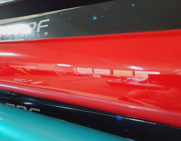 FORMULA PPF Bright Crystal Ferrari Red Gloss G202 - Антигравійна захисна червона плівка (глянцева) 1.52 m
