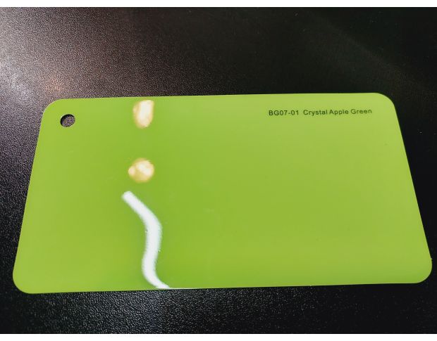 FORMULA PPF Crystal Apple Green Gloss G606 - Антигравийная защитная салатовая плёнка (глянцевая) 1.52 m