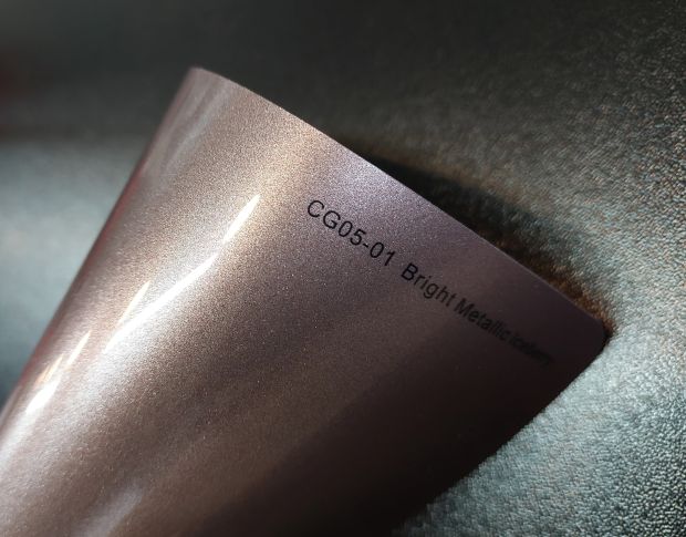 FORMULA PPF Bright Metallic Iceberry Gloss G401 - Антигравийная защитная серо-розовая плёнка (глянцевая) 1.52 m