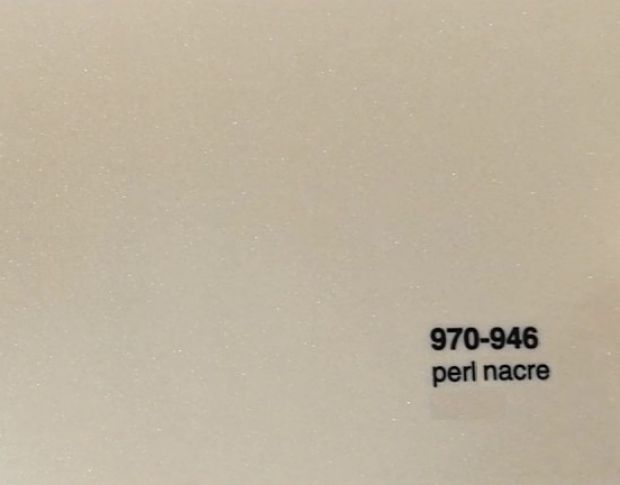 Oracal 970 Nacre Pearl 946 1.524 m