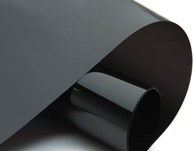 Декоративная черная блекаут пленка FORMULA Black Out 1.52 m