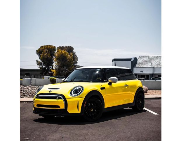 Oracal 970 Canary Yellow Gloss 235 1.524 m