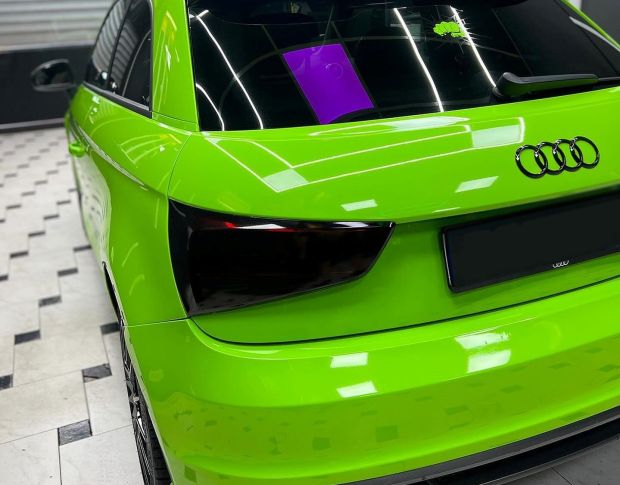 Oracal 970 Lawn Green Gloss 464 1.524 m
