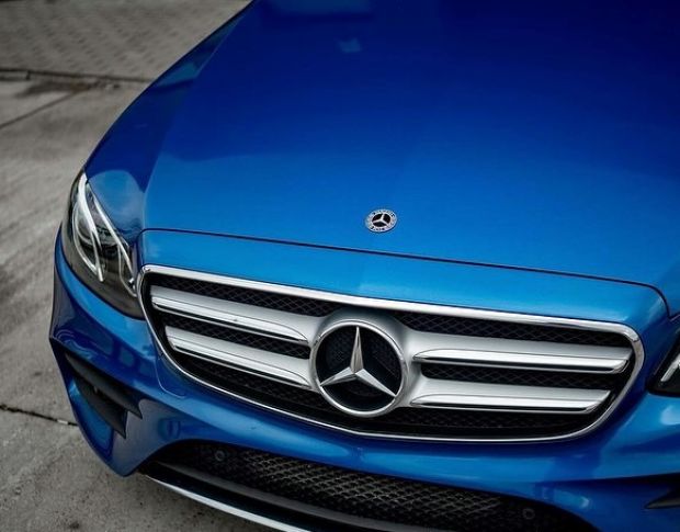 Oracal 970 Azure Metallic Gloss 197 1.524 m