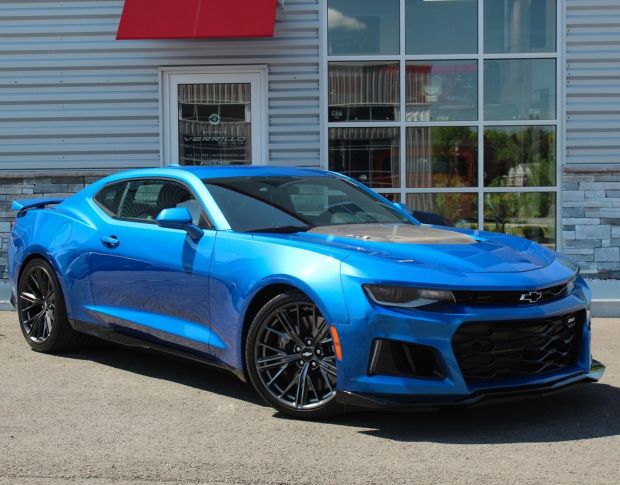 Oracal 970 Azure Metallic Gloss 197 1.524 m