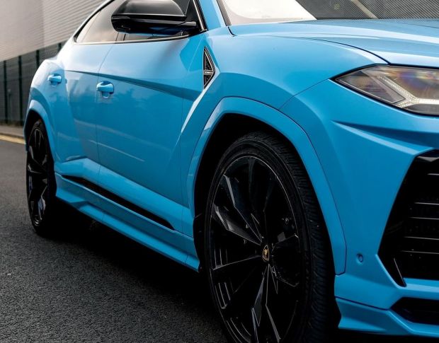 Oracal 970 Ice Blue Gloss 056 1.524 m