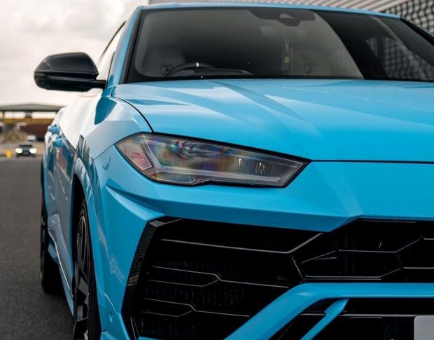 Oracal 970 Ice Blue Gloss 056 1.524 m