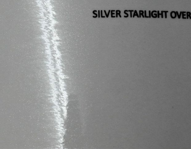 KPMF K71306 Gloss Silver Starlight Overlaminate 1.524 m