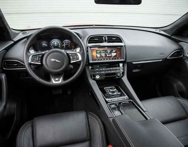 Выкройка для салона JAGUAR F-PACE 2018