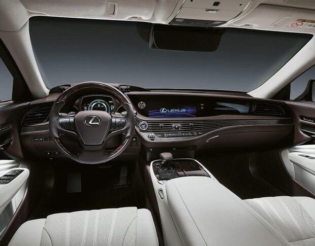 Викрійка для салону LEXUS LS 2018