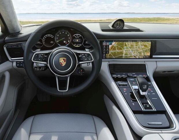 Викрійка для салону PORSCHE PANAMERA 2018
