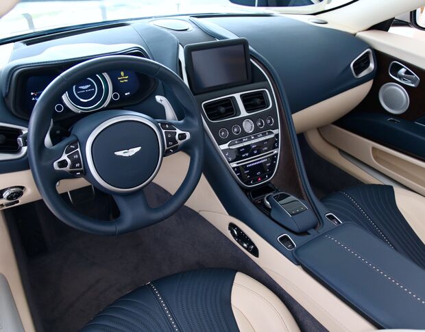 Викрійка для салону ASTON MARTIN DB11 2019