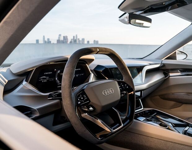 Викрійка для салону AUDI E-TRON 2020