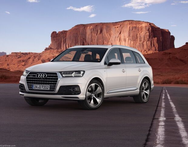 Викрійка для салону AUDI Q7 2016
