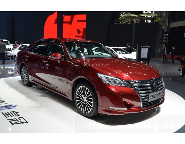 Комплект викрійок для салону TOYOTA CROWN 2015