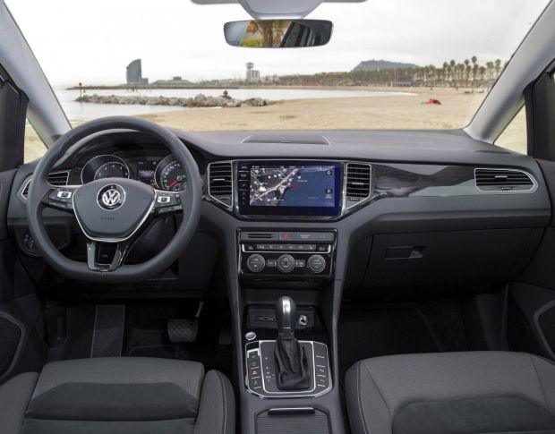 Комплект викрійок для салону VOLKSWAGEN GOLF SPORTSVAN 2018