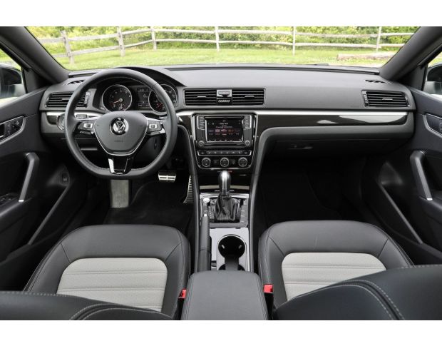 Комплект викрійок для салону VOLKSWAGEN PASSAT 2017-2018