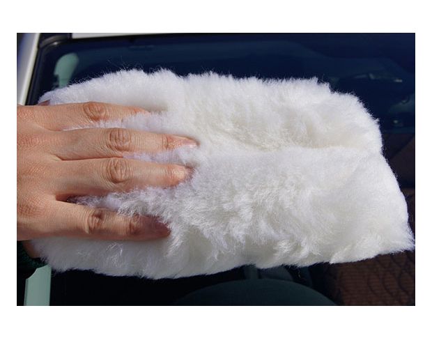 Soft99 Car Wash Glove Mouton Master - Вовняна рукавичка для мийки