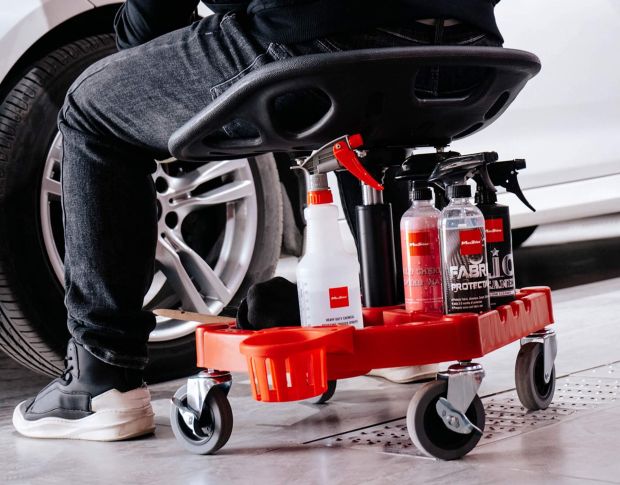 MaxShine Car Detailing Rolling Stool - Стілець на колесах, з полицею під пляшки та аксесуари