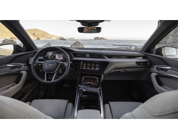 Комплект викрійок для салону AUDI Q8 E-TRON 2024 -