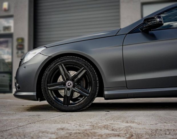 Oracal 970 Graphite Metallic Matt 932 1.524 m