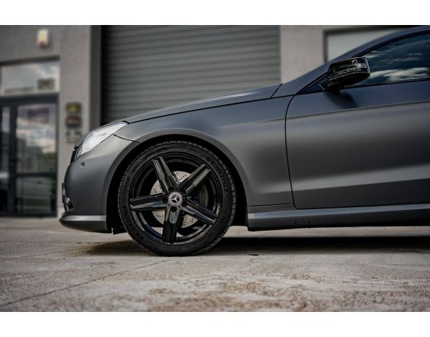 Oracal 970 Graphite Metallic Matt 932 1.524 m