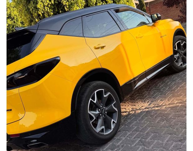 Arlon Gloss Bright Yellow 421 1.524 m