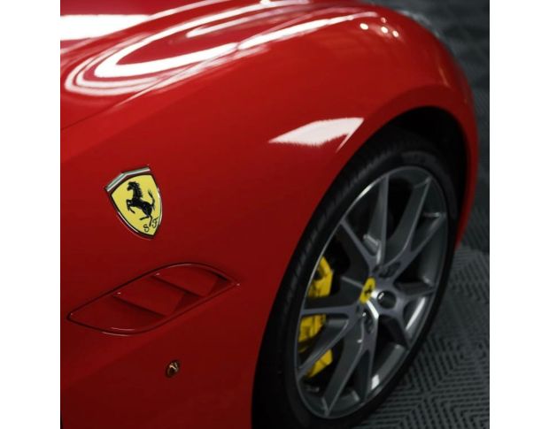 Arlon Gloss Red 401 1.524 m