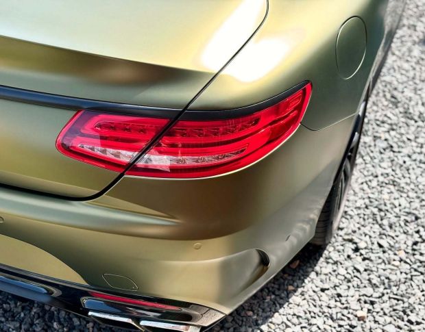Arlon Satin Viper Green Metallic 459 1.524 m