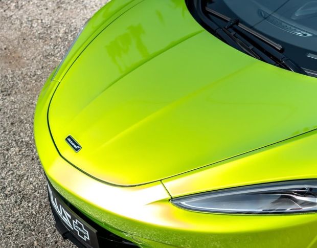 Oracal 970 Gloss Metallic Citrus Fury 173 1.524 m